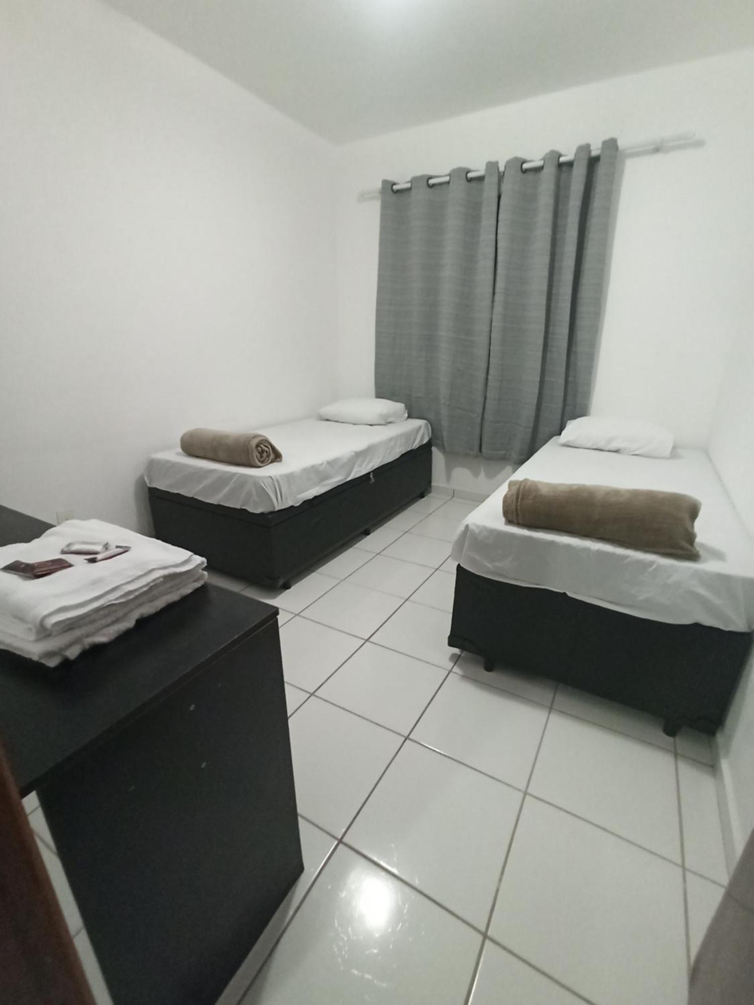 Apto Com Estacionamento, Piscina E Churrasqueira Braganca Paulista Room photo